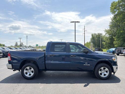 Patriot Blue Pearlcoat 2023 RAM 1500 Big Horn/Lone Star
