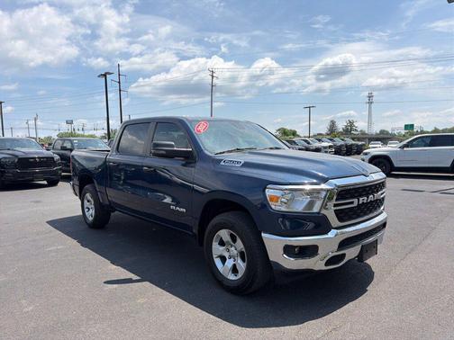 Patriot Blue Pearlcoat 2023 RAM 1500 Big Horn/Lone Star