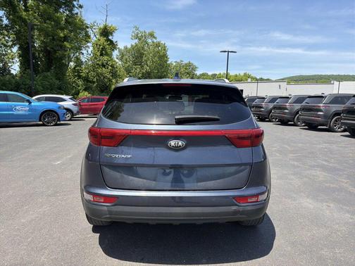 Pacific Blue 2017 Kia Sportage LX