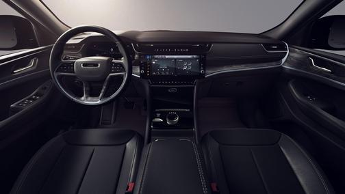 Silver Zynith 2026 Jeep Grand Cherokee L Altitude