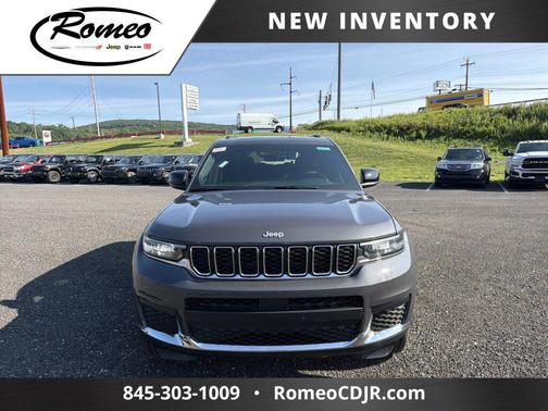 Baltic Gray Metallic Clearcoat 2026 Jeep Grand Cherokee L Laredo