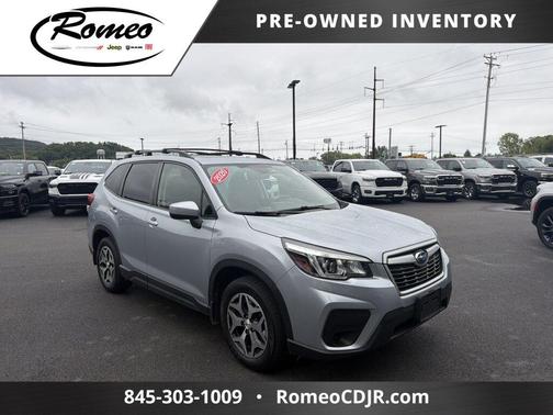 Ice Silver Metallic 2020 Subaru Forester Premium