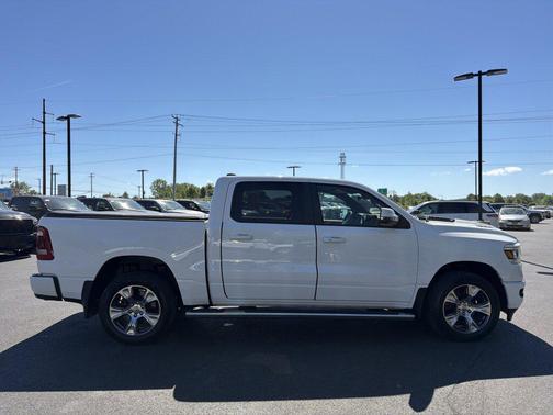 Bright White Clearcoat 2023 RAM 1500 Laramie
