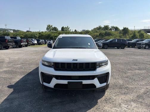 Bright White Clearcoat 2026 Jeep Grand Cherokee L 85th Anniversary Edition 4x4