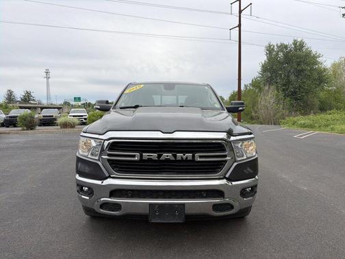 Granite Crystal Metallic Clearcoat 2019 RAM 1500 Big Horn