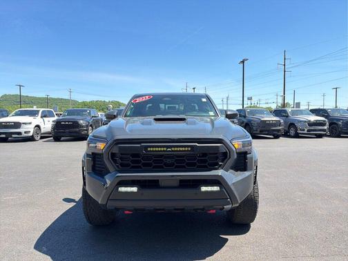 Underground 2025 Toyota Tacoma Hybrid TRD Sport