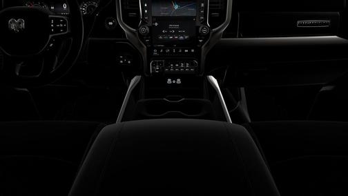 Diamond Black Crystal Pearlcoat 2026 RAM 2500 Big Horn Crew Cab 4x4 6'4' Box