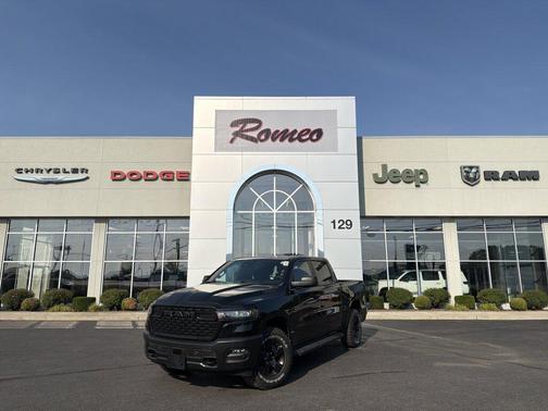 Diamond Black Crystal Pearlcoat 2026 RAM 1500 Warlock Crew Cab 4x4 5'7' Box