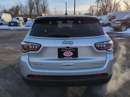 Silver Zynith Metallic Clearcoat 2026 Jeep Compass Limited
