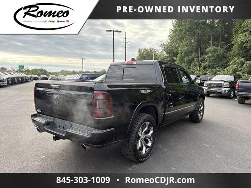 Diamond Black Crystal Pearlcoat 2019 RAM 1500 Limited