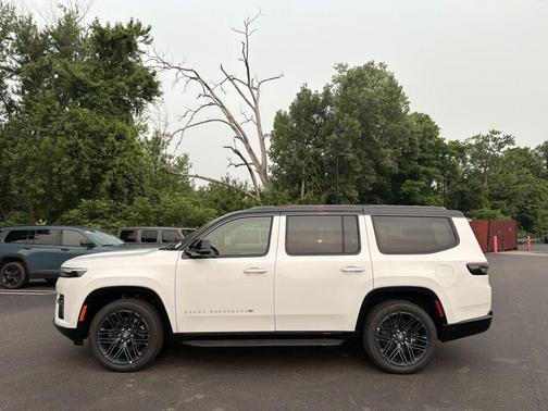 Bright White Clearcoat 2026 Jeep Grand Wagoneer 85th Anniversary Edition 4x4
