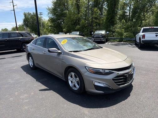 Mineral Gray Metallic 2023 Chevrolet Malibu FWD 1LT