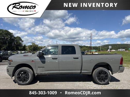 Ceramic Gray Clearcoat 2026 RAM 2500 Big Horn Crew Cab 4x4 6'4' Box