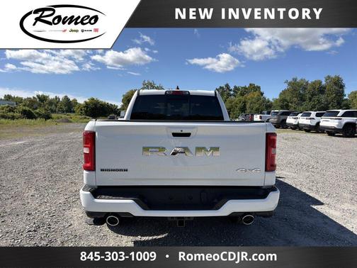 Bright White Clearcoat 2027 RAM 1500 Big Horn/Lone Star