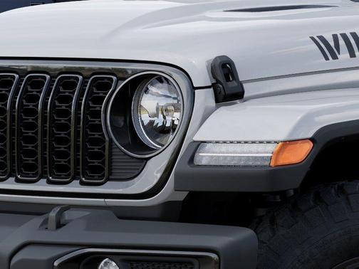 Bright White Clearcoat 2026 Jeep Gladiator Willys 4x4