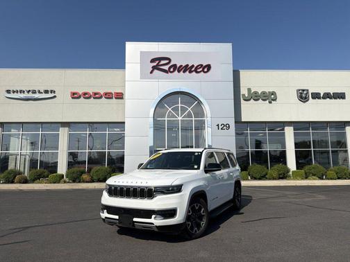 Bright White Clearcoat 2023 Jeep Wagoneer Series III 4x4