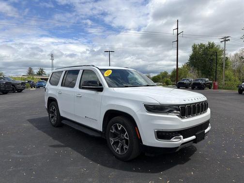 Bright White Clearcoat 2023 Jeep Wagoneer Series III 4x4