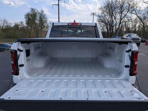 Bright White Clearcoat 2026 RAM 1500 Tradesman