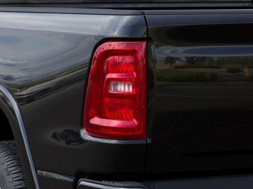 Diamond Black Crystal Pearlcoat 2027 RAM 1500 Big Horn/Lone Star