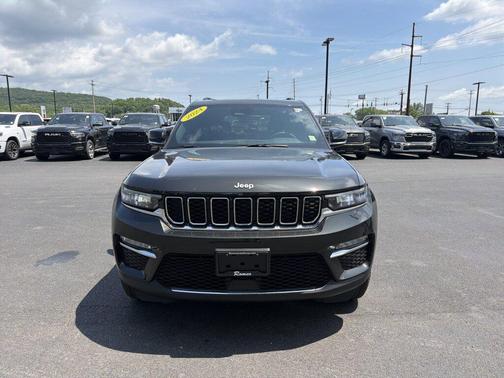 Rocky Mountain Pearlcoat 2024 Jeep Grand Cherokee Limited