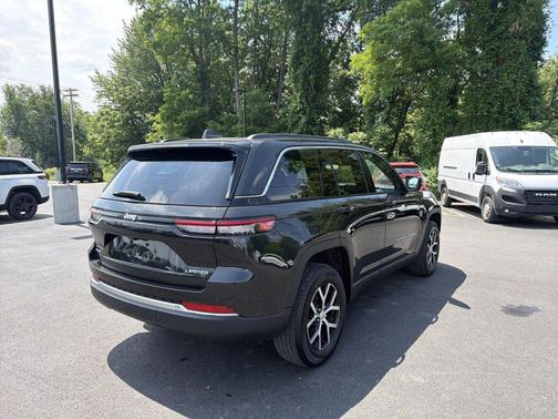 Rocky Mountain Pearlcoat 2024 Jeep Grand Cherokee Limited