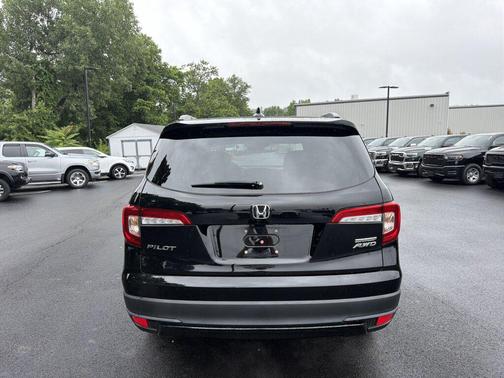 Crystal Black Pearl 2022 Honda Pilot AWD Special Edition