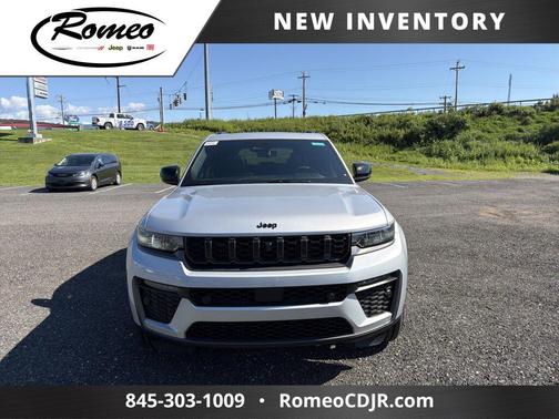 Silver Zynith 2026 Jeep Grand Cherokee 85th Anniversay Edition 4x4