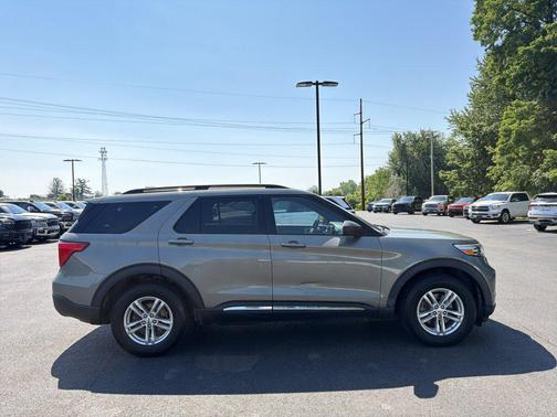 Silver Spruce 2020 Ford Explorer XLT