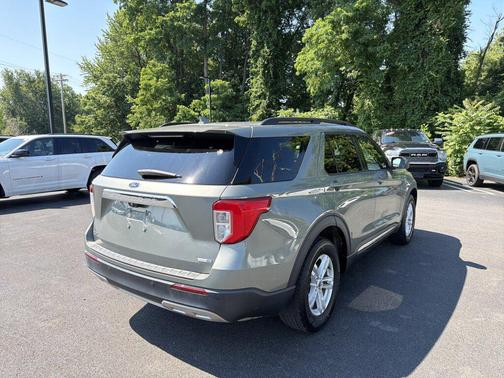 Silver Spruce 2020 Ford Explorer XLT