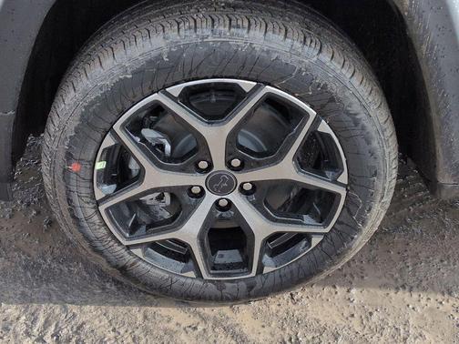 Bright White Clearcoat 2026 Jeep Compass Limited
