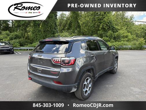 Granite Crystal Metallic Clearcoat 2022 Jeep Compass Trailhawk