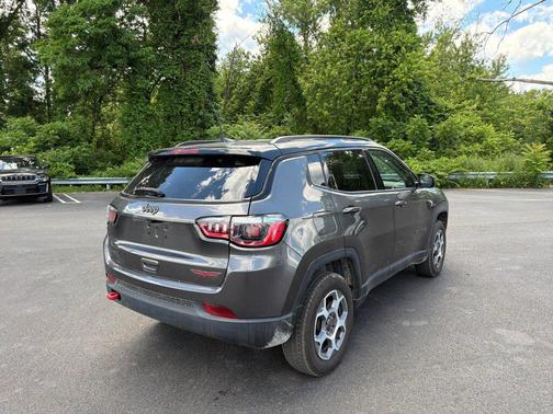 Granite Crystal Metallic Clearcoat 2022 Jeep Compass Trailhawk