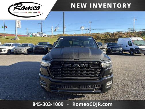 Diamond Black Crystal Pearlcoat 2027 RAM 1500 Big Horn/Lone Star