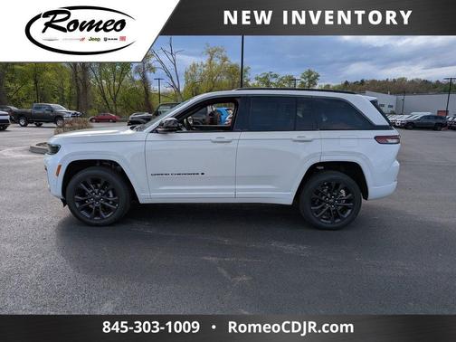 Bright White Clearcoat 2026 Jeep Grand Cherokee Limited