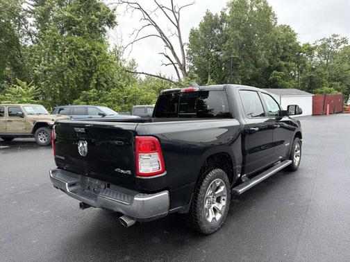 Diamond Black Crystal Pearlcoat 2019 RAM 1500 Big Horn
