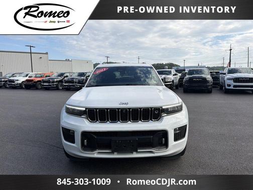 Bright White Clearcoat 2021 Jeep Grand Cherokee L Overland