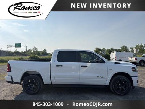 Bright White Clearcoat 2026 RAM 1500 Big Horn/Lone Star