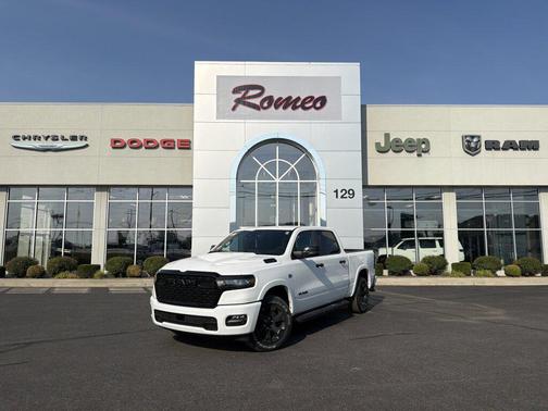 Bright White Clearcoat 2026 RAM 1500 Big Horn/Lone Star