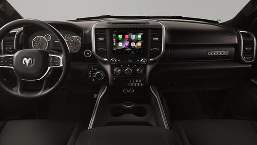 Diamond Black Crystal Pearlcoat 2026 RAM 1500 Big Horn/Lone Star