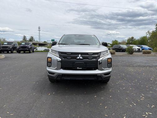 Alloy Silver Metallic 2025 Mitsubishi Outlander Sport