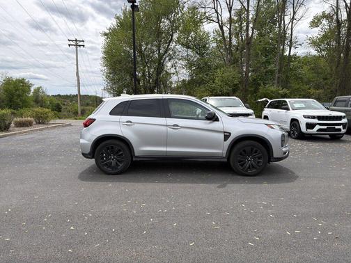 Alloy Silver Metallic 2025 Mitsubishi Outlander Sport