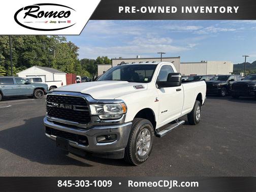 Bright White Clearcoat 2023 RAM 3500 Big Horn Regular Cab 4x4 8' Box