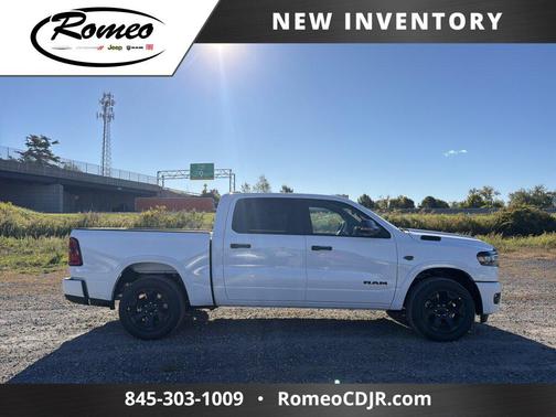 Bright White Clearcoat 2027 RAM 1500 Big Horn/Lone Star