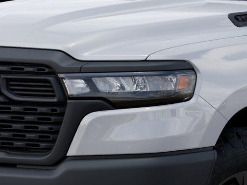 Bright White Clearcoat 2026 RAM 1500 Warlock Crew Cab 4x4 5'7' Box