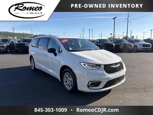 Bright White Clearcoat 2024 Chrysler Pacifica Touring L