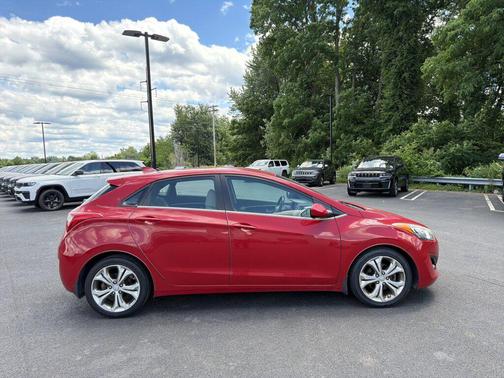 Volcanic Red 2013 Hyundai Elantra GT Base