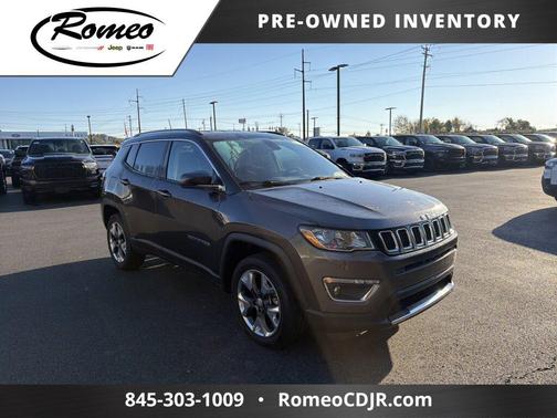 Granite Crystal Metallic Clearcoat 2019 Jeep Compass Limited