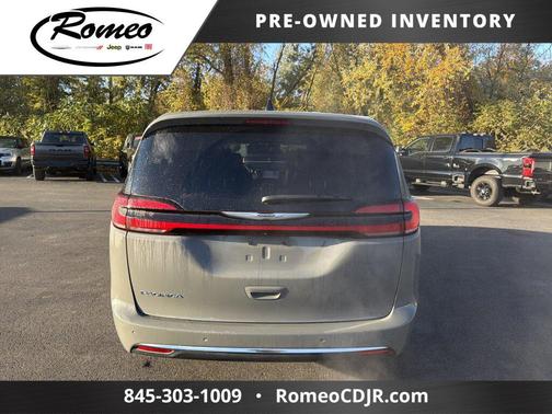 Ceramic Gray Clearcoat 2025 Chrysler Pacifica L