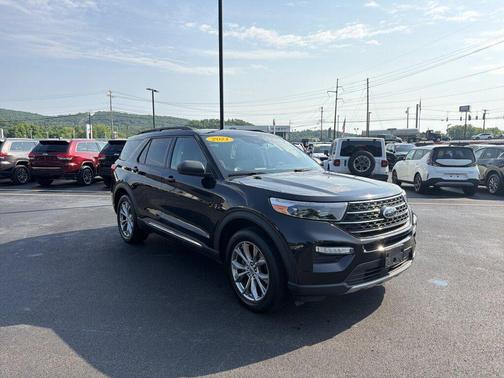 Agate Black Metallic 2021 Ford Explorer XLT