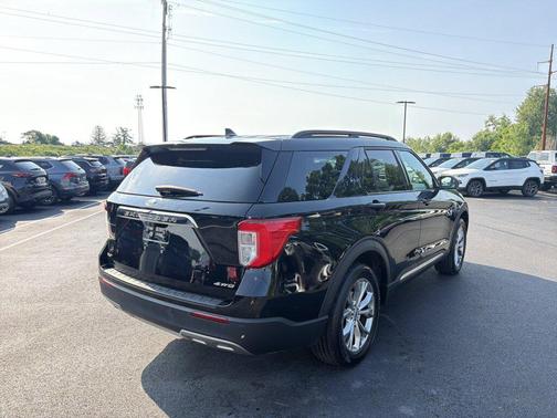 Agate Black Metallic 2021 Ford Explorer XLT